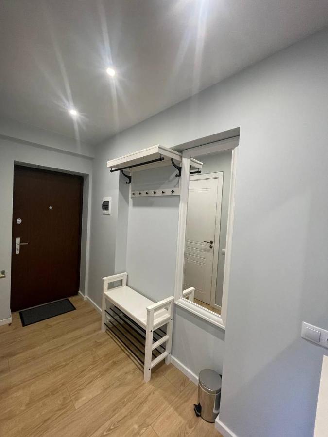 Ferienwohnung Modern 1Br Haven Near Two Parks Riga Exterior foto